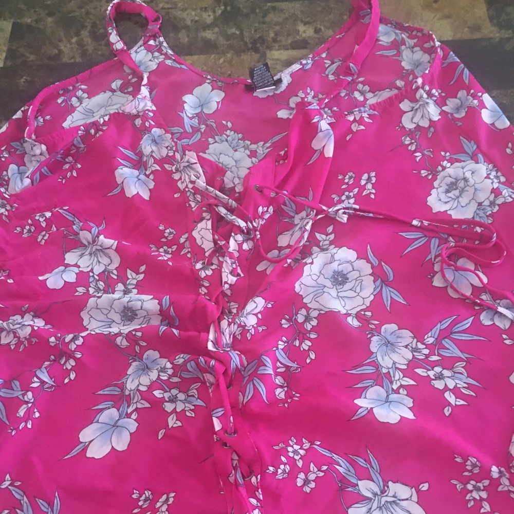 Torrid halter top - Picture 2 of 2